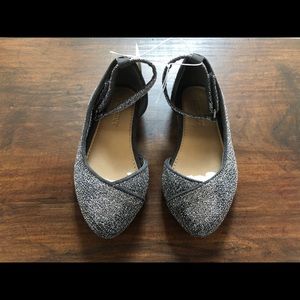 NWT Old Navy Silver and gray flats toddler size 6
